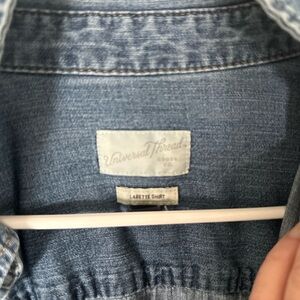 Universal Thread Women's Denim - light shirt